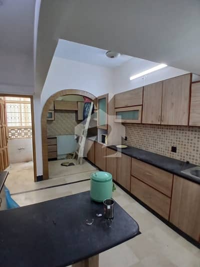 ٹیپو سلطان روڈ کراچی میں 3 کمروں کا 12 مرلہ بالائی پورشن 1.5 لاکھ میں کرایہ پر دستیاب ہے۔