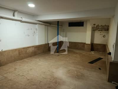 BASEMENT WAREHOUSE AVILABLE FOR RENT