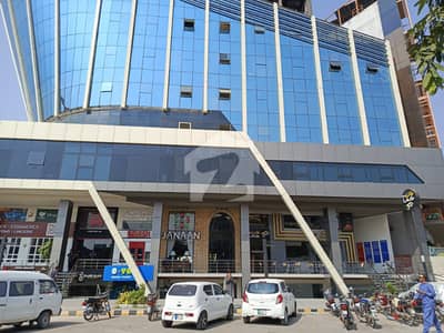 آئی ۔ 8 مرکز آئی ۔ 8,اسلام آباد میں 1 مرلہ Studio دکان 5.5 کروڑ میں برائے فروخت۔