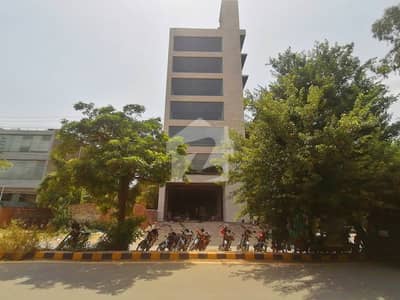 1 KANAL COMMERCIAL PAID 7 STORY BUILDING WITH BASEMENT PARKING