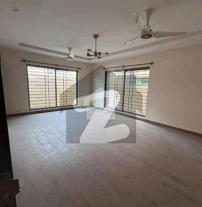 CHANCE DEAL AT Prime Location In Askari 6 300 Square Yards House For Sale CHANCE DEAL AT Prime Location In Askari 6 300 Square Yards House For Sale