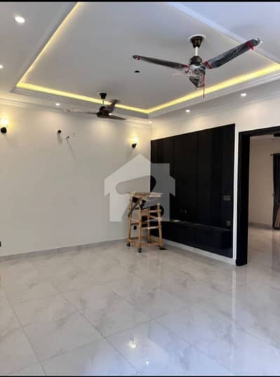 Real Picture 10 Marla Brand New Upper Portion For Rent Bahria Town Lahore