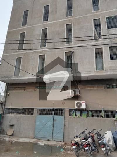 Warehouse First Floor 400 Square Yards For Rent