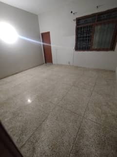 Lower Portion Sized 290 Square Yards Available In Gulshan-e-Iqbal - Block 1
