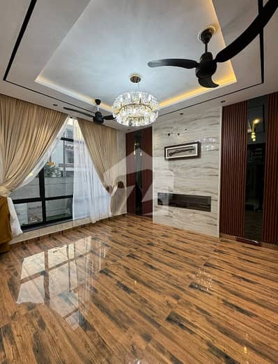 10 Marala Like Brand New House Available For Rent