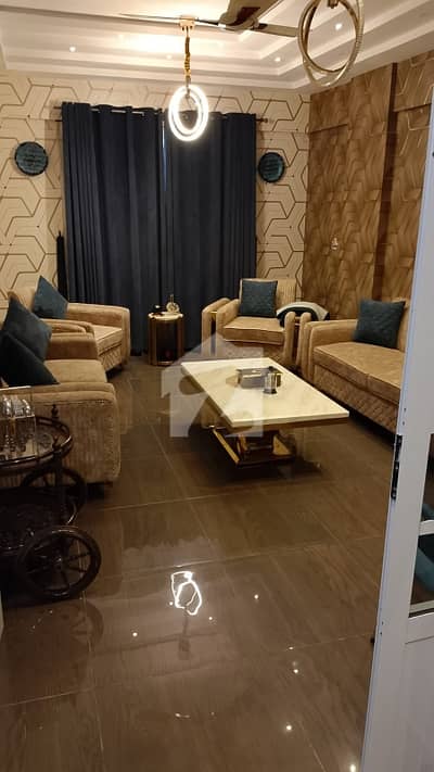 Aesthetic West Open Upper Portion Of 300 Square Yards For Sale Is Available