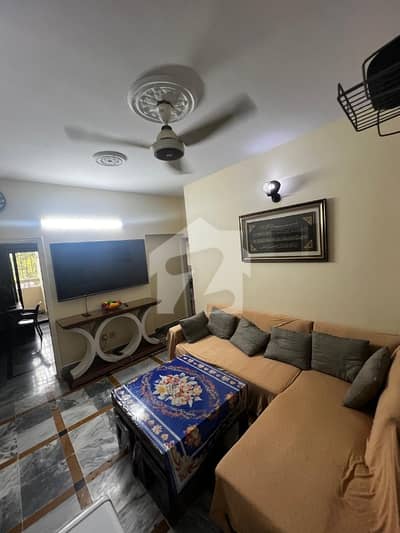 پی ای سی ایچ ایس بلاک 3 پی ای سی ایچ ایس,جمشید ٹاؤن,کراچی میں 7 مرلہ Studio فلیٹ 3.75 کروڑ میں برائے فروخت۔