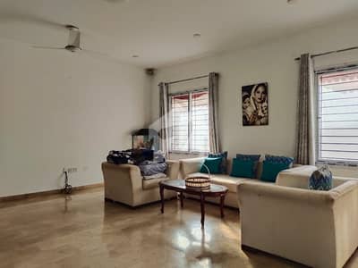 Ready To Buy A Prime Location House 500 Square Yards In Karachi