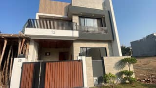 5 Maral House Available Sale 3 Bed Accomodations 1 Kitchen 1 Servant In Bahria Enclave Islamabad 5 Maral House Available Sale 3 Bed Accomodations 1 Kitchen 1 Servant In Bahria Enclave Islamabad