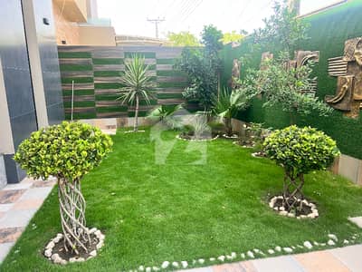 یو ای ٹی ہاؤسنگ سوسائٹی لاہور میں 7 کمروں کا 1 کنال مکان 5.75 کروڑ میں برائے فروخت۔ یو ای ٹی ہاؤسنگ سوسائٹی لاہور میں 7 کمروں کا 1 کنال مکان 5.75 کروڑ میں برائے فروخت۔