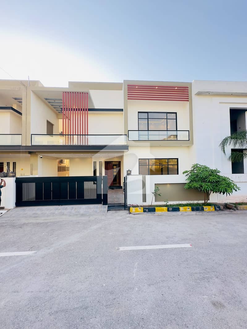 Buy A Centrally Located 10 Marla House In Bani Gala Buy A Centrally Located 10 Marla House In Bani Gala