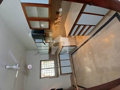 500-YARD UPPER PORTION AVAILABLE FOR RENT PHASE 7 NEAR BILAL MASJID