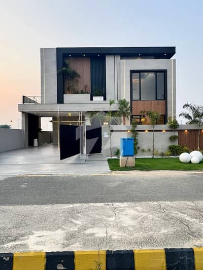 *10 Marla Fully Furnished 4-Bed Luxury House For Sale In DHA Phase 7, Lahore*