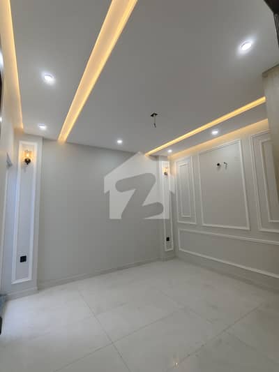 3 Marla Used House Available For Sale
