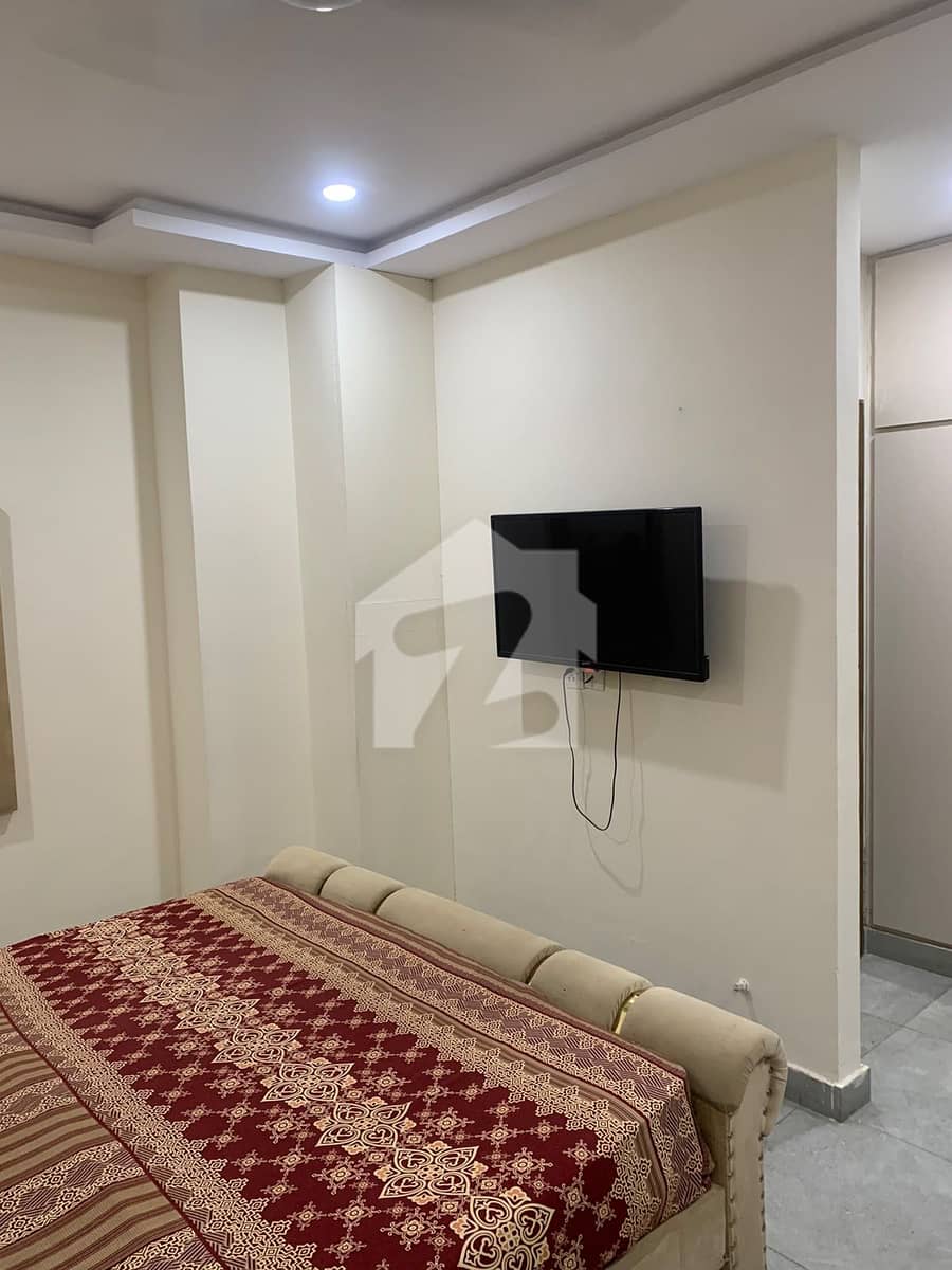 9 9