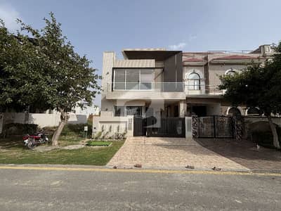 Prime Location 5 Marla House For sale In Beautiful DHA 9 Town - Block B Prime Location 5 Marla House For sale In Beautiful DHA 9 Town - Block B