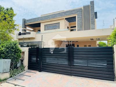 1 KANAL FULL HOUSE FOR RENT DHA PHASE 5