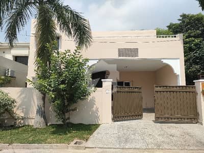 10-Marla 3-Bedrooms House Available For Rent In Askari-9 Lahore Cantt