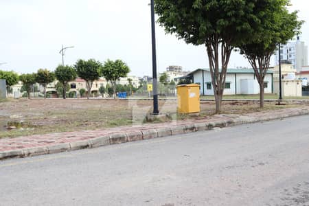 5 Marla Possession Plot for Sale on Main Boulevard 5 Marla Possession Plot for Sale on Main Boulevard