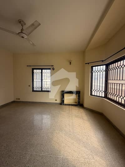Beautiful Fully Renovated House At Top Class Location At G-10/1 Islamabad, "Ideal Location "  "10 Marla" ,"Wide Street" ,"'Main Location "Available For Sale