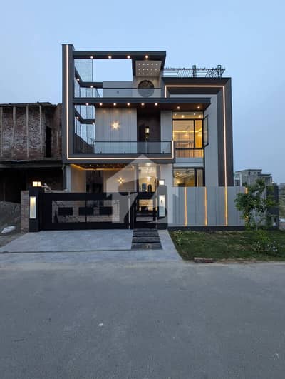10 Marla Brand New House For Sale In Lake City - Srctor M-6 Raiwind Road Lahore