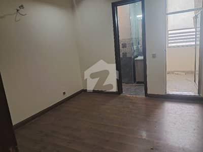 1 Bed Unfurnished Apartment For Rent