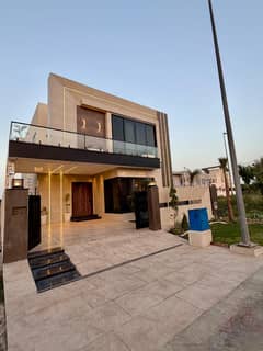 10 Marla Ultra Modern Corner Villa | 4 Bedrooms | DHA Phase 7 Available for Sale