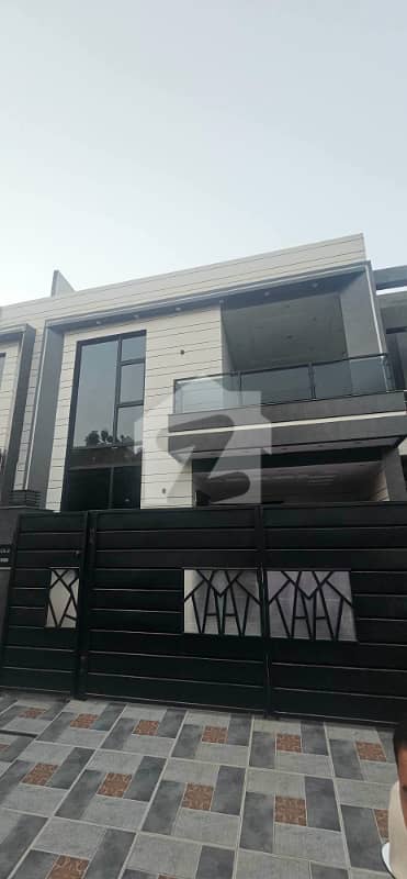 A Beautiful House Of 10 Marla In LDA Avenue