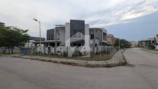 بحریہ ٹاؤن فیز 8 بحریہ ٹاؤن راولپنڈی,راولپنڈی میں 6 کمروں کا 1 کنال مکان 9.5 کروڑ میں برائے فروخت۔ بحریہ ٹاؤن فیز 8 بحریہ ٹاؤن راولپنڈی,راولپنڈی میں 6 کمروں کا 1 کنال مکان 9.5 کروڑ میں برائے فروخت۔