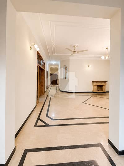Beautiful saprat Upper Portion Available For Rent 3Bedroom With Attached Bathroom