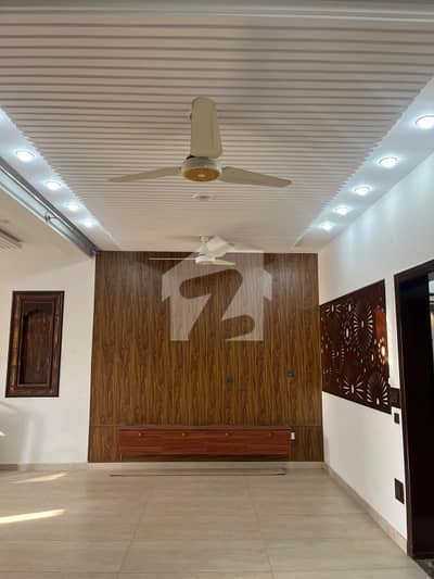 3 Beds Ground Portion Available For Rent 3 Beds Ground Portion Available For Rent