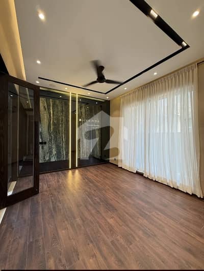 1 Kanal Upper Portion For Rent In Ex Air Avenue