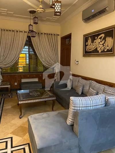 جی ۔ 11/1 جی ۔ 11,اسلام آباد میں 4 کمروں کا 6 مرلہ مکان 5.25 کروڑ میں برائے فروخت۔