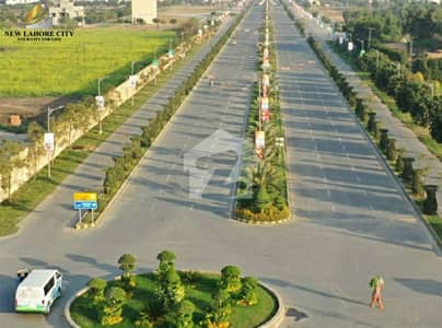 10 MARLA PLOT READY FOR CONSTRUCTION IN DEVELOPED AND LDA APPROVED AREA AVAILABLE FOR SALE