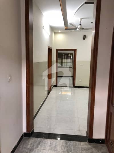 3 Bed UPPER PORTION Neat And Clean ELECTRICITY Gas Available 3 Bed UPPER PORTION Neat And Clean ELECTRICITY Gas Available