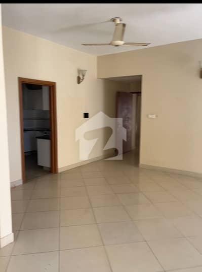 Creek Vista 3-Bedrooms Apartment For Rent Lower Floor Ventilate Aartment