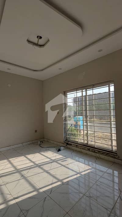 5 MARLA BRAND NEW HOUSE FOR SALE 5 MARLA BRAND NEW HOUSE FOR SALE