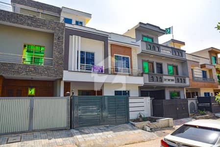 جی ۔ 13 اسلام آباد میں 4 کمروں کا 4 مرلہ مکان 4.1 کروڑ میں برائے فروخت۔