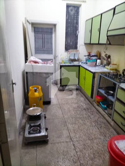 MIAN ESTATE OFFERS CHIPS FLOORING 5 MARLA LOWER PORTION AVAILABLE FOR RENT FOR SMART FAMILY