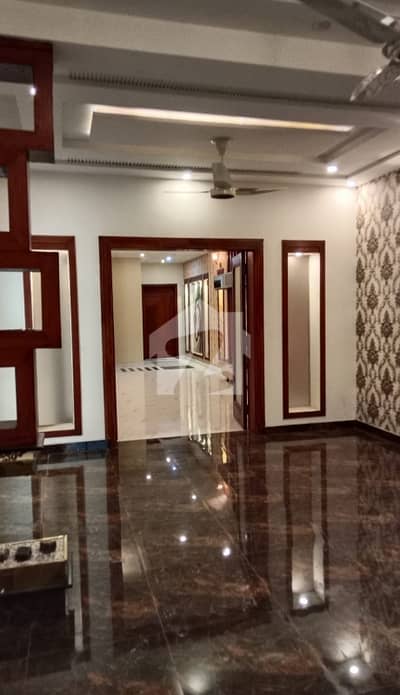 10 Marla Upper Portion Available For Rent In Valencia Town 3 Bed Kitchen Tv Lounge