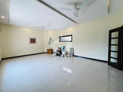 Prime 1244 Square Yard Corner House For Sale In F-7