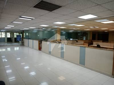 ملتان روڈ لاہور میں 4 کنال عمارت 30.0 کروڑ میں برائے فروخت۔