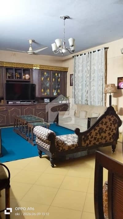8 Marlas Commercial Corner Flat On Third Floor Of Civic Center 13 Hadayat Ullah Block Mustafa Town