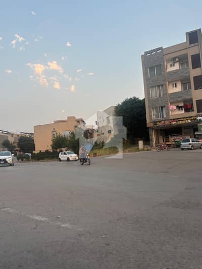 C Commercial 8 Marla Plot For Sale Prime Business Location