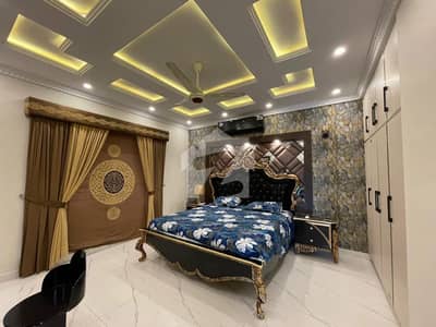 10 MARLA OWNER BUILT HOUSE FOR SALE