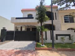 10 Marla Barnd New Designer House Available For Sale