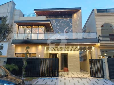 ممتاز سٹی - چناب بلاک ممتاز سٹی,اسلام آباد میں 1 کنال مکان 2.5 لاکھ میں کرایہ پر دستیاب ہے۔