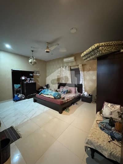 Buy Prime Location 400 Square Yards House At Highly Affordable Price