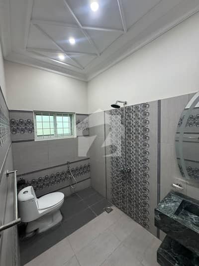central park Housing  5 Marla full house available for rent  Good condition near to park and market