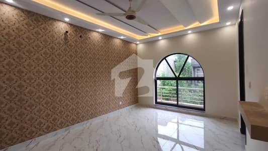 10 Marla Brand New Double Unit House For Rent 10 Marla Brand New Double Unit House For Rent